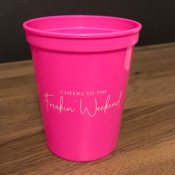 Pink Stadium Cups - Picture 1 of 6